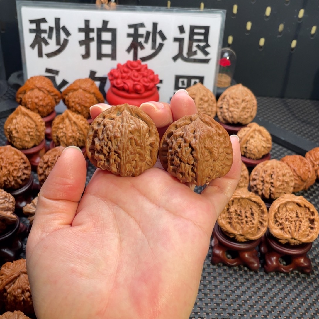 吊坠文玩核桃全品三角白40尺