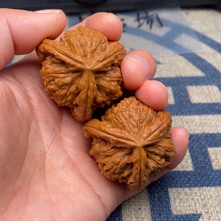 吊坠文玩核桃弹*间三棱