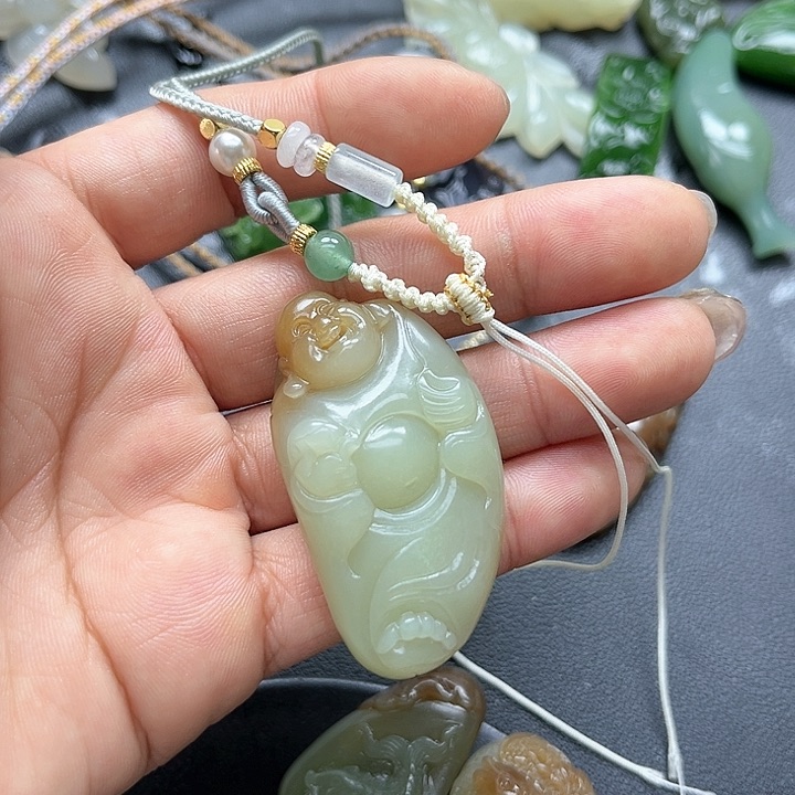 【闪购商品】颈饰未镶嵌和田玉@*