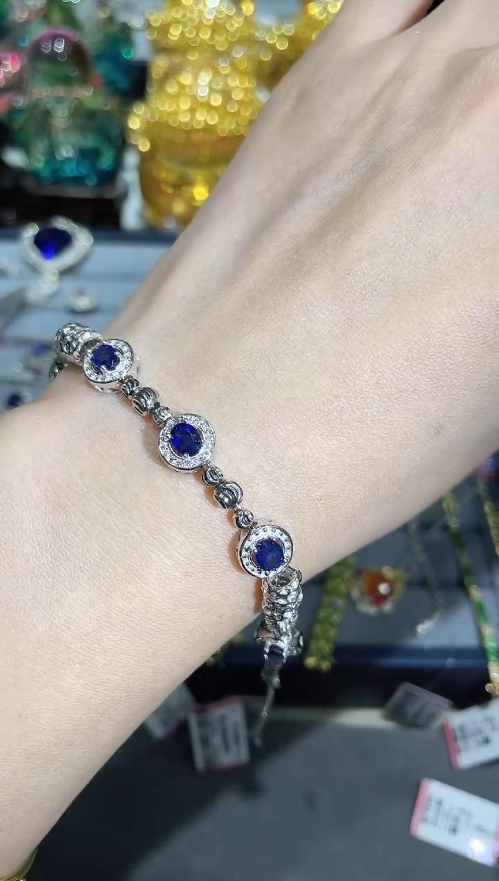 S925银镶嵌天然蓝宝石手链盘缠款