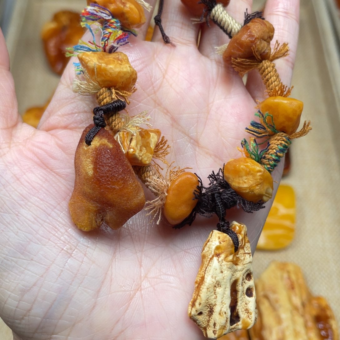 食***喵琥珀未镶嵌珠宝奇石