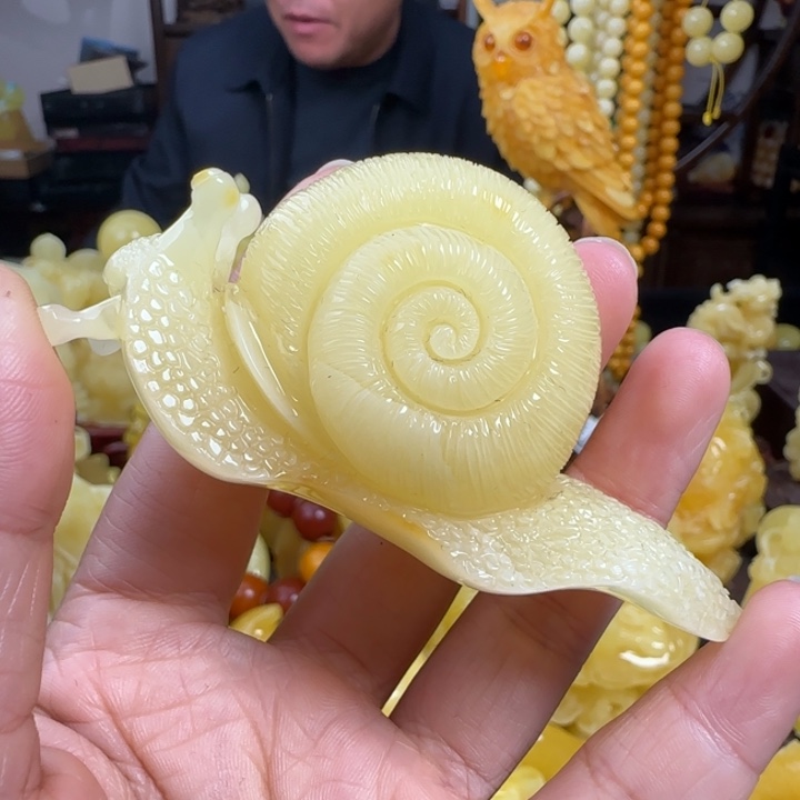 蜜蜡珠宝奇石未镶嵌