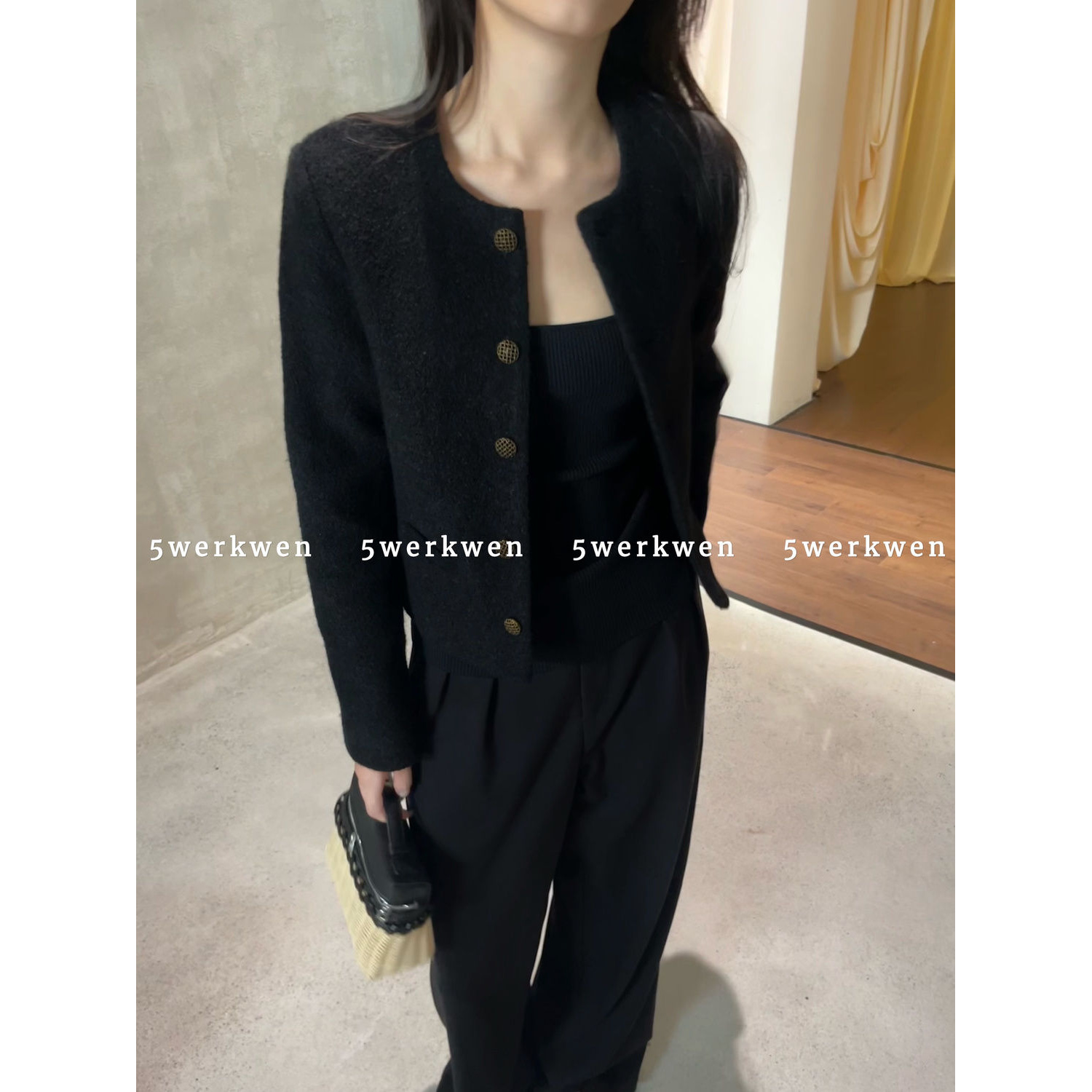 【店铺热销】黑色粗花呢小香风圆领短外套2025秋冬新款宽松高级法式