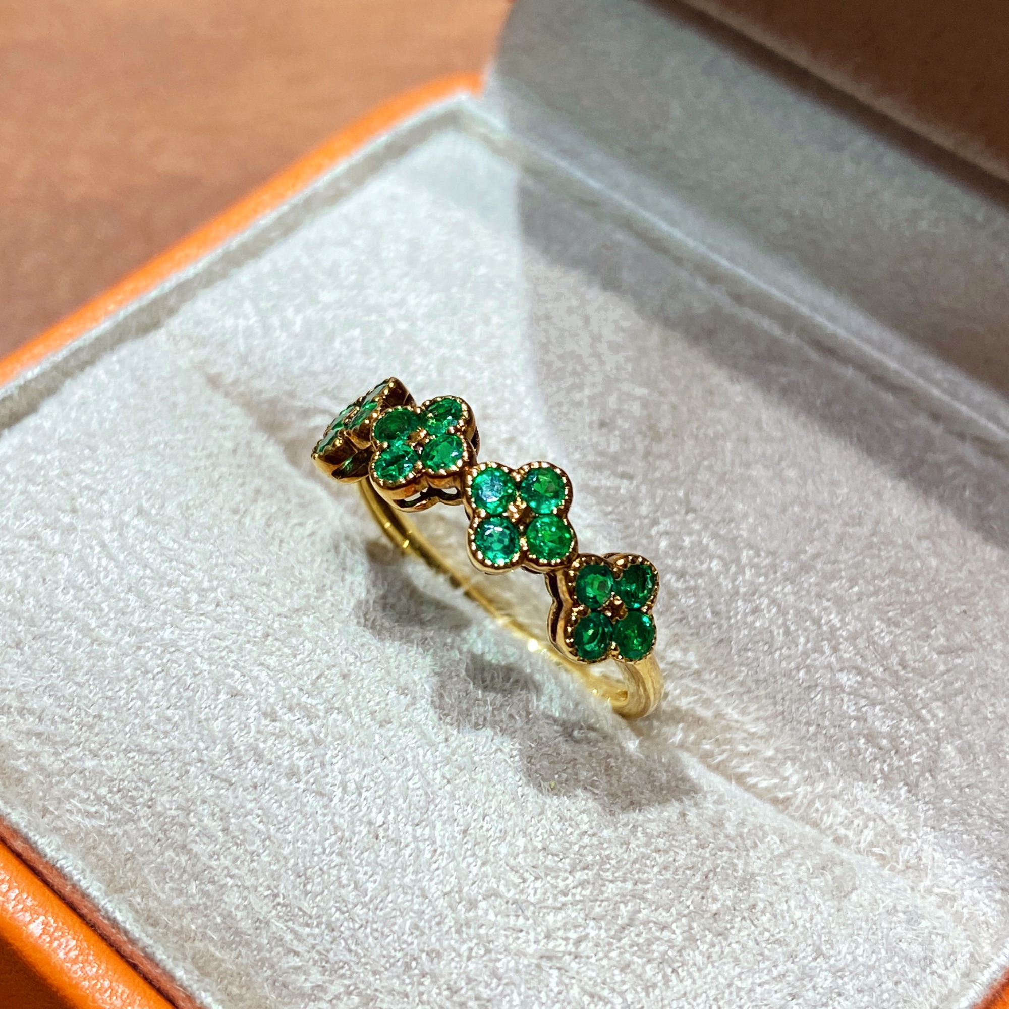 18K金祖母绿戒指