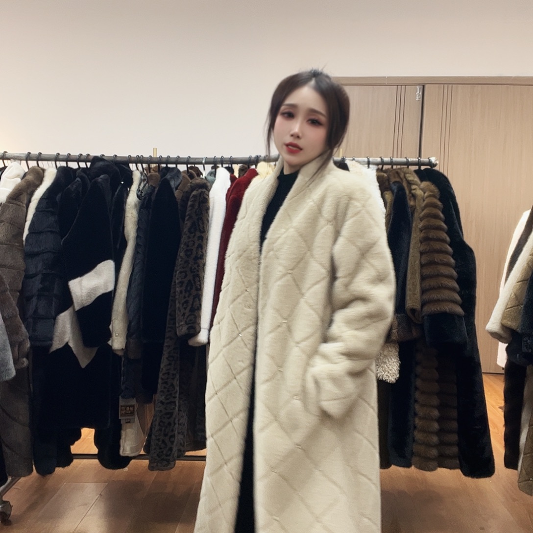 13号皮毛一体外套