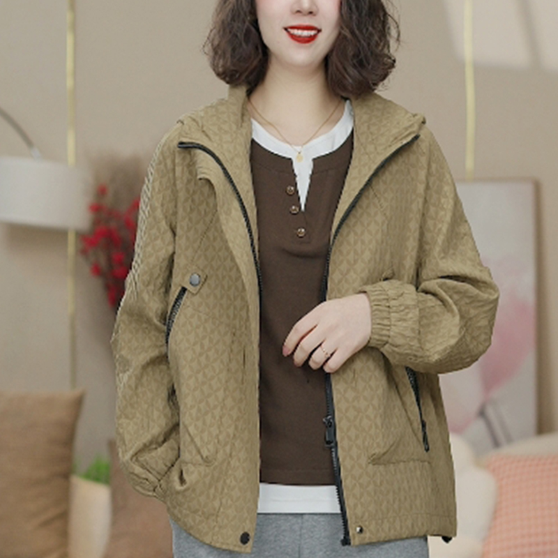 2025连帽短款外套女春秋妈妈宽松休闲小个子洋气夹克上衣653