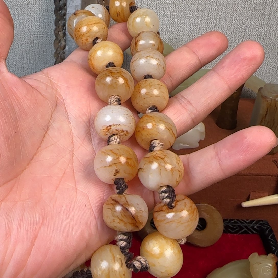 难***白非常精美的脖挂件