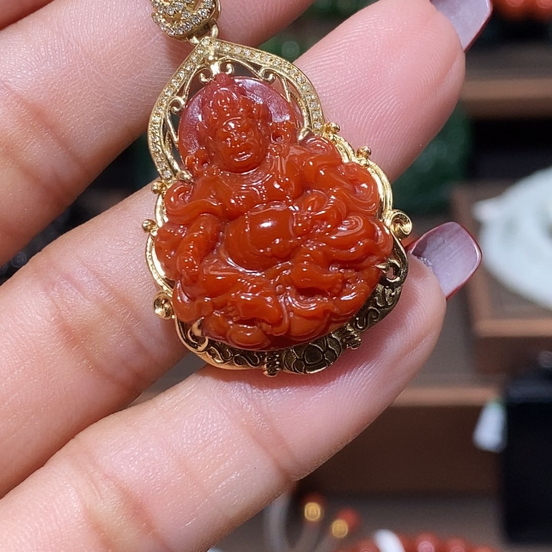 南红玛瑙颈饰18K金镶嵌