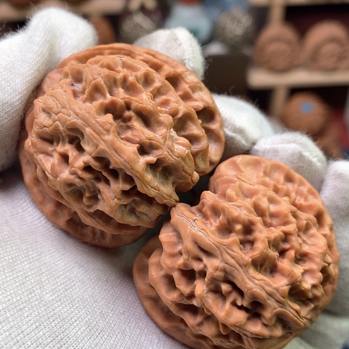 文玩核桃吊坠吃****嚏41全品货头山地红皮苹果园