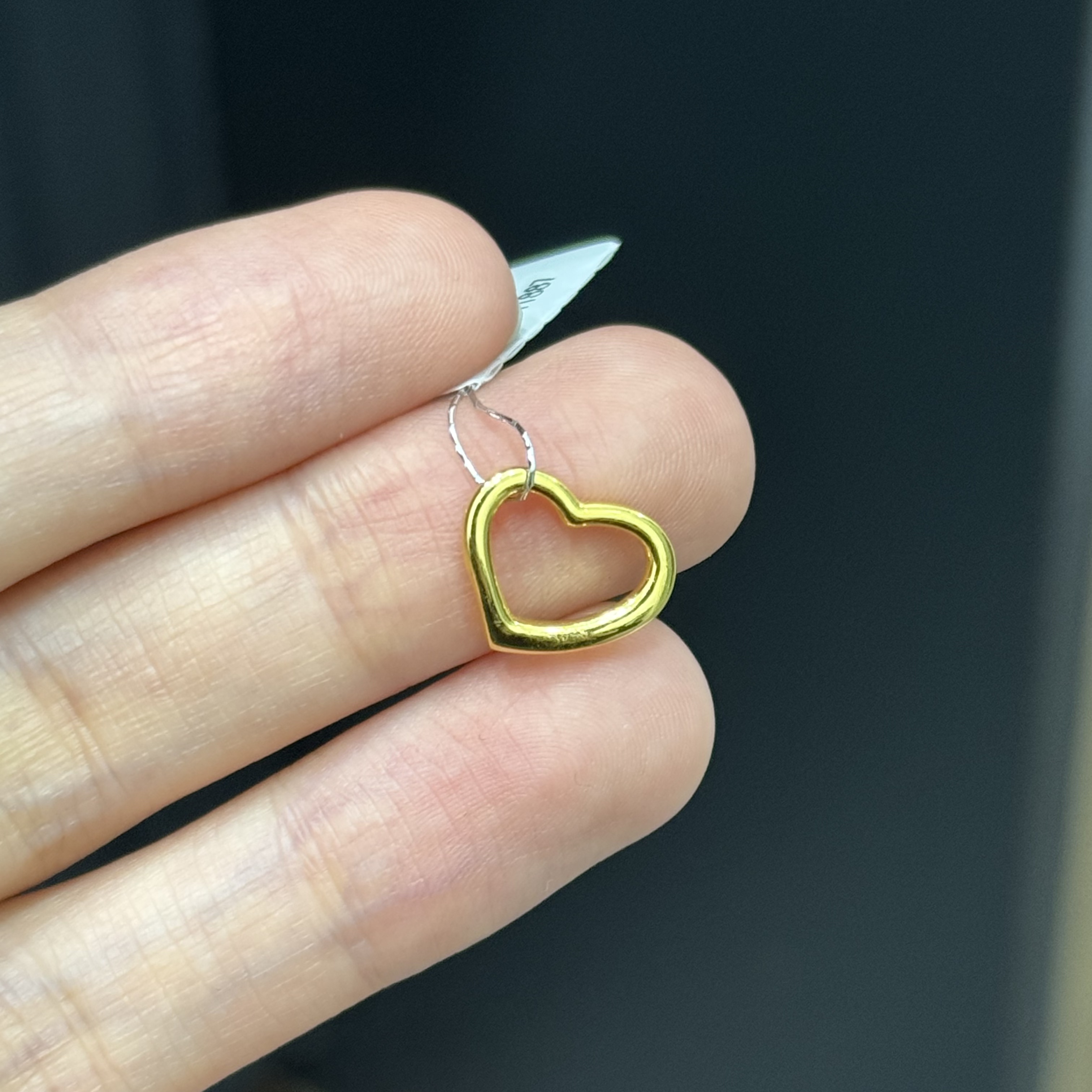 亮面镂空爱心吊坠 足金999