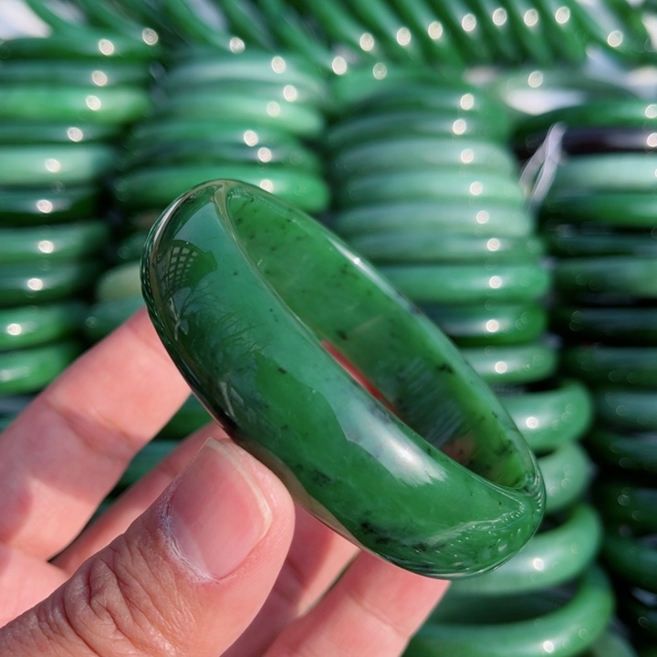 和田玉手镯未镶嵌60.8～1