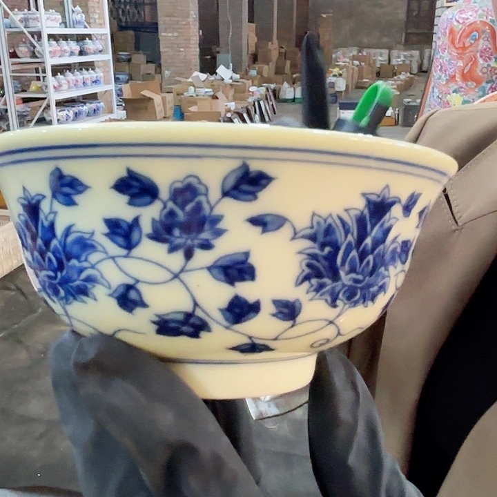 摆件景德镇高温陶瓷黄希希碗