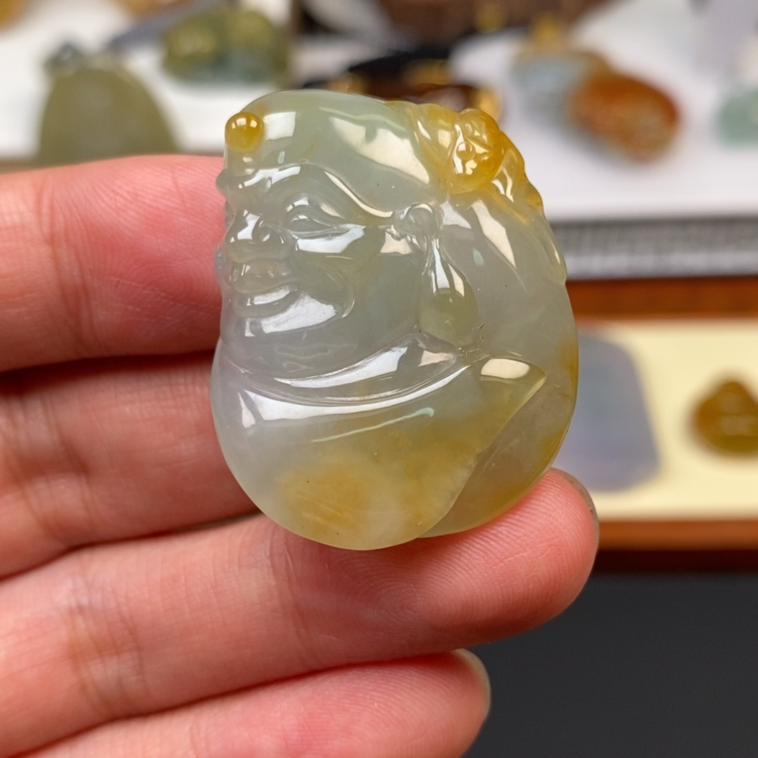 翡翠颈饰未镶嵌缅甸天然翡翠冰黄佛公