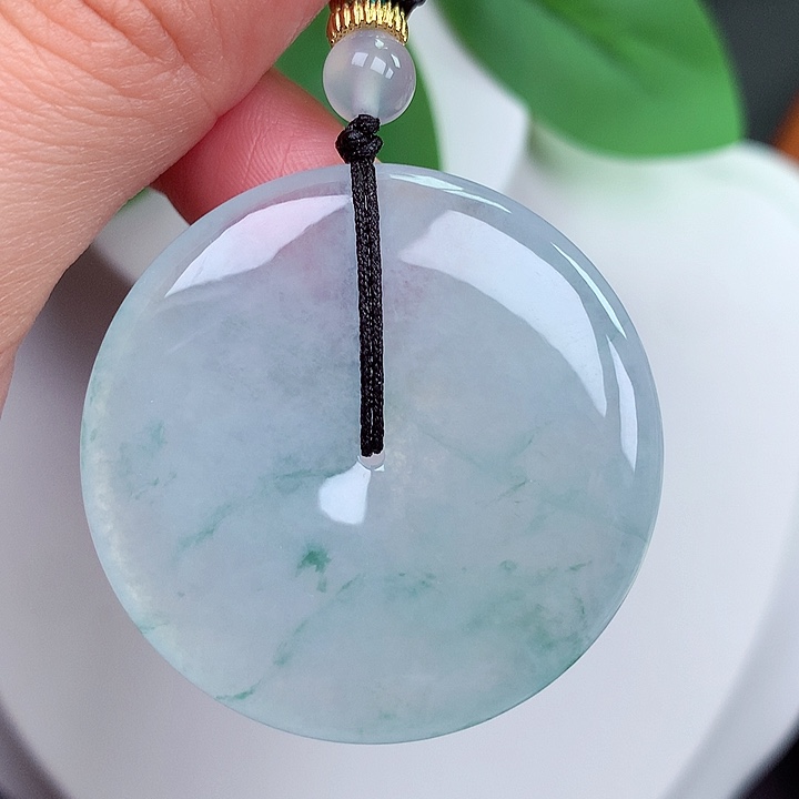 颈饰未镶嵌翡翠平安扣 39x5.7mm