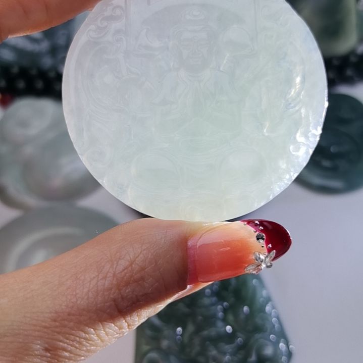 翡翠颈饰未镶嵌天然的A货翡翠多样性发货