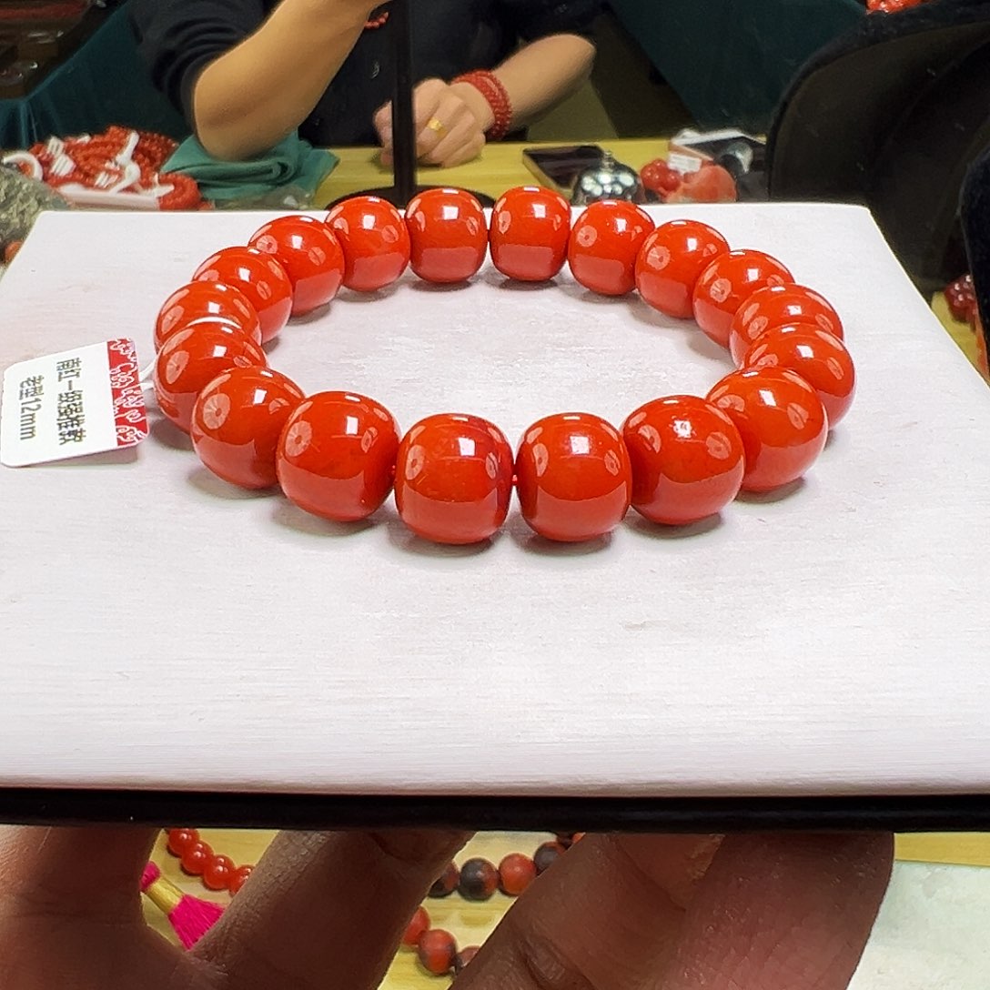 南红玛瑙未镶嵌多样性发一12mmm老型保山南红毕业级辣椒红