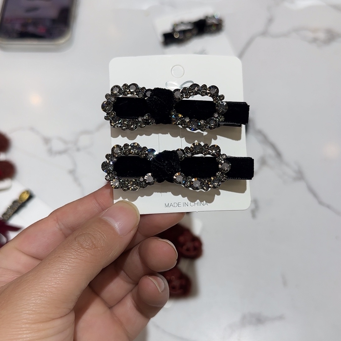 布艺非金属T18黑色丝绒钻钻压夹2个