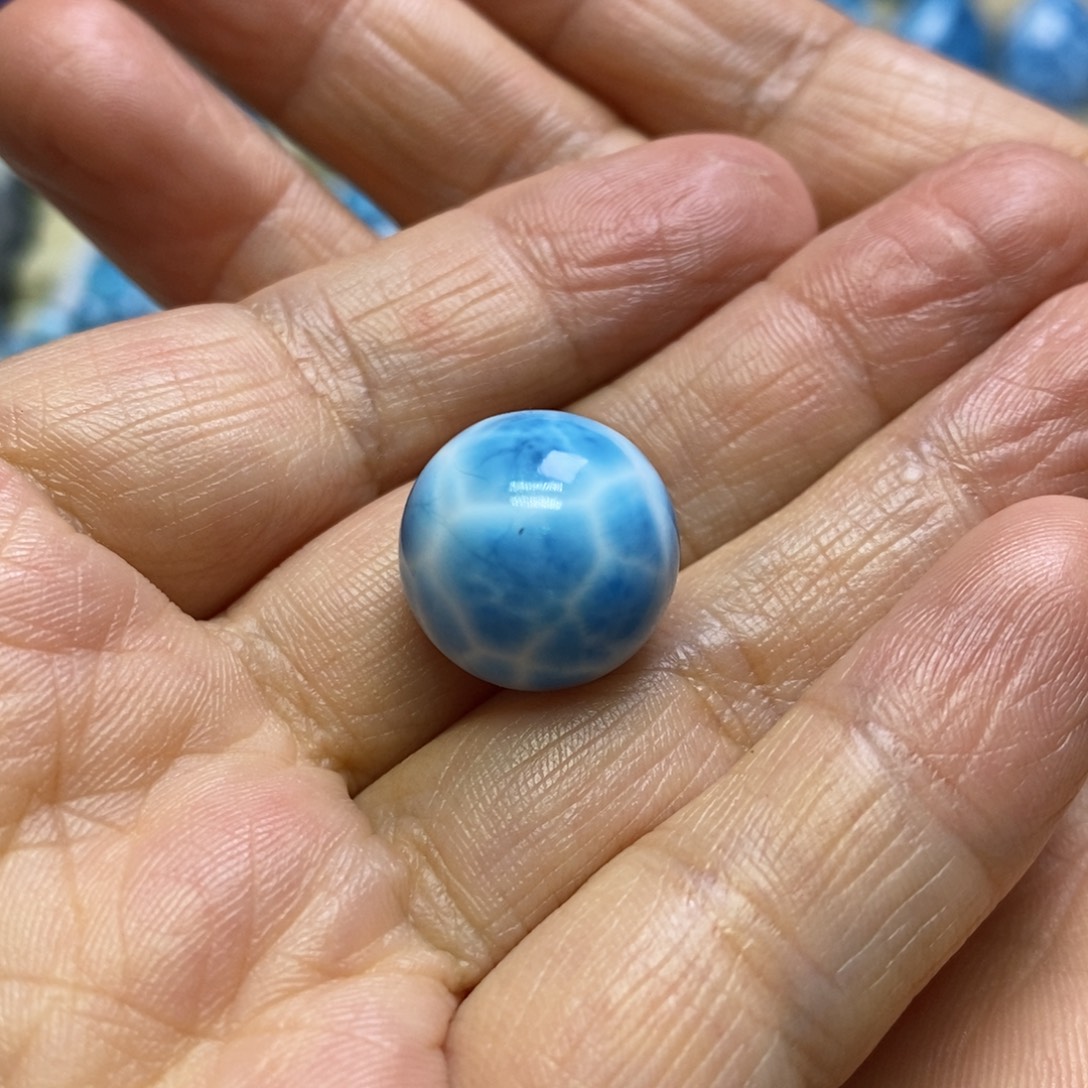 英***崽针钠钙石（海纹石）未镶嵌颈饰