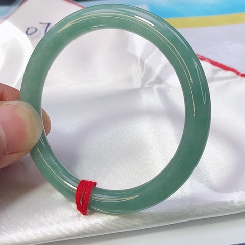 翡翠手镯未镶嵌0761号