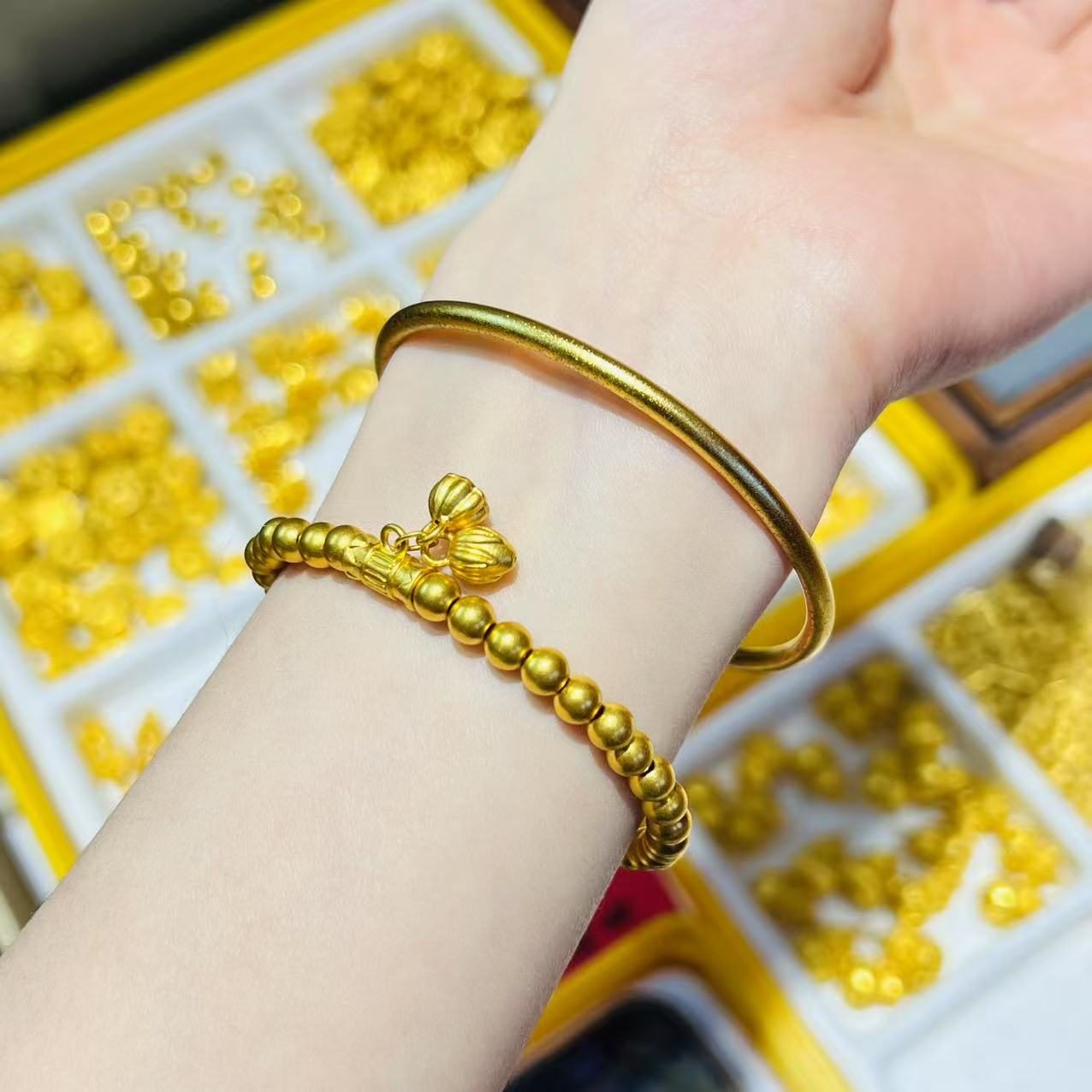 【小琪金选】  足金999  经典古法素镯（赠足金卡5两世欢）