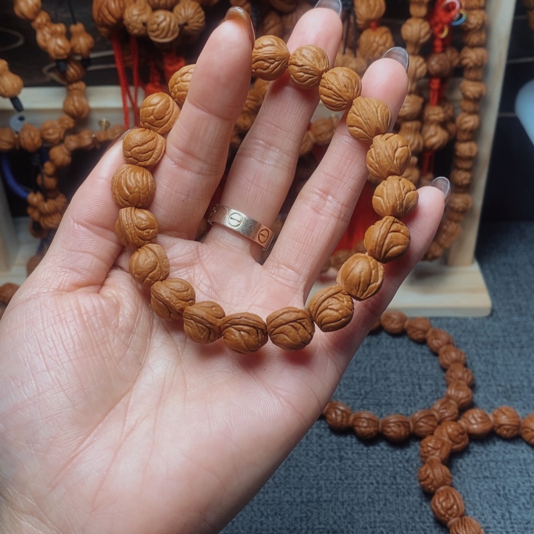 桃核吊坠龙纹桃枭