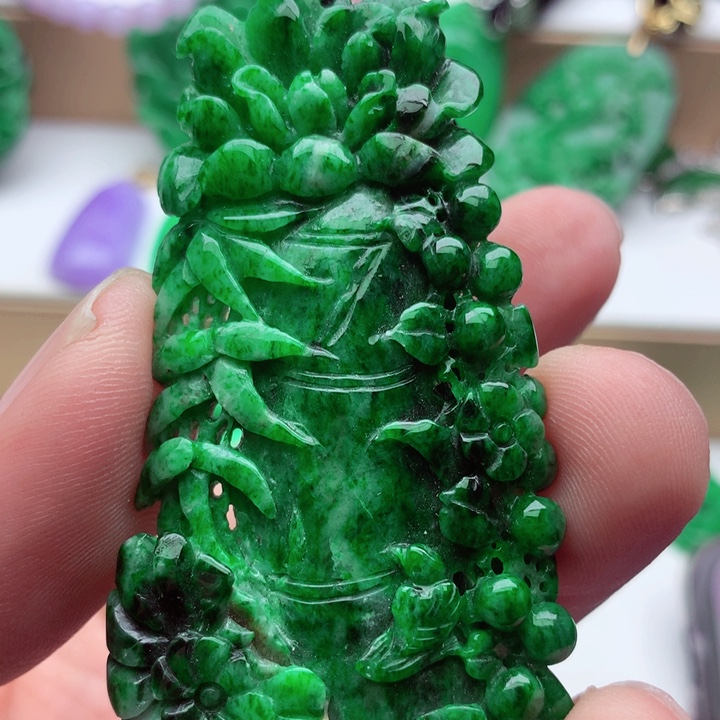 翡翠未镶嵌吊坠(不含链)