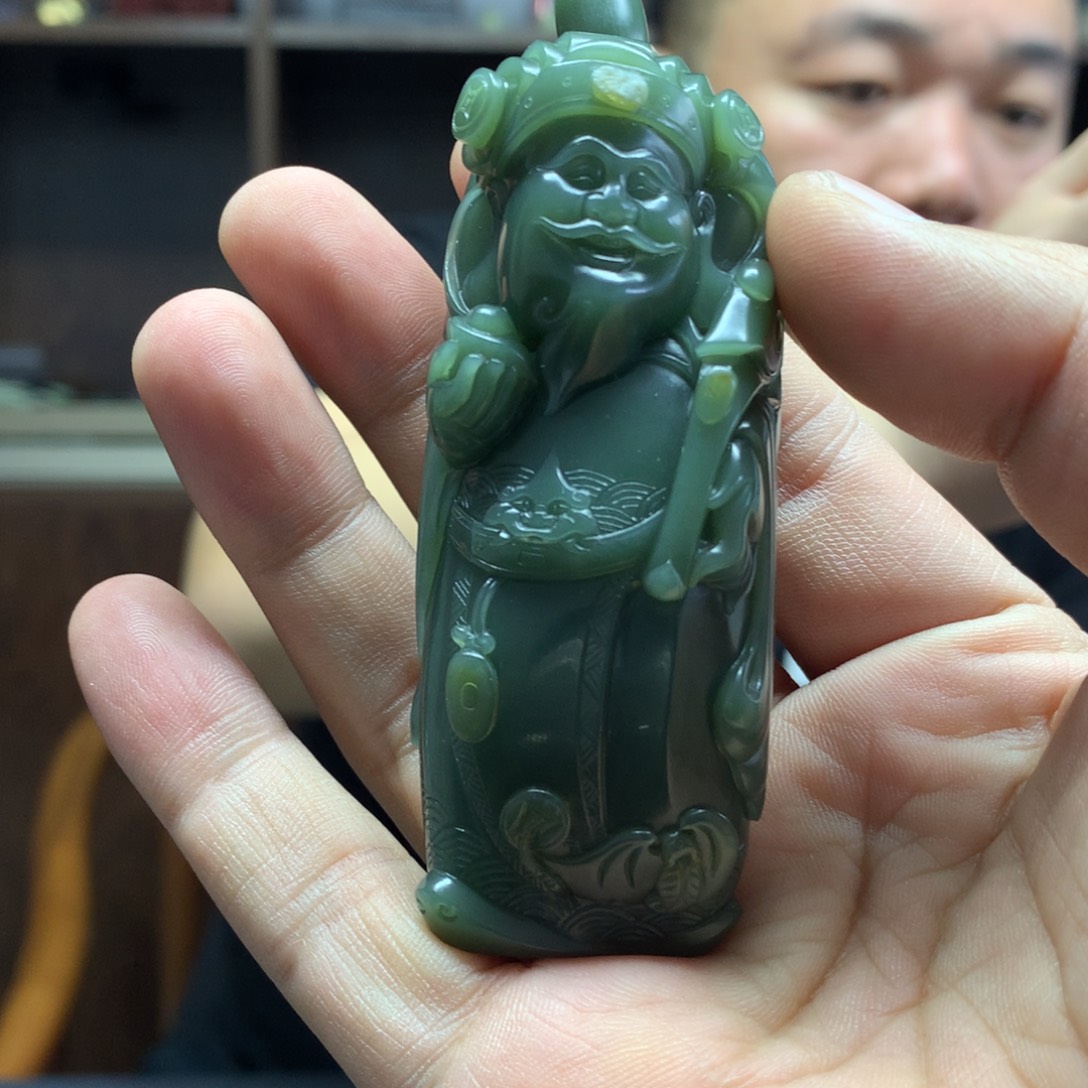 岫岩河磨玉（透闪石质玉）颈饰未镶嵌