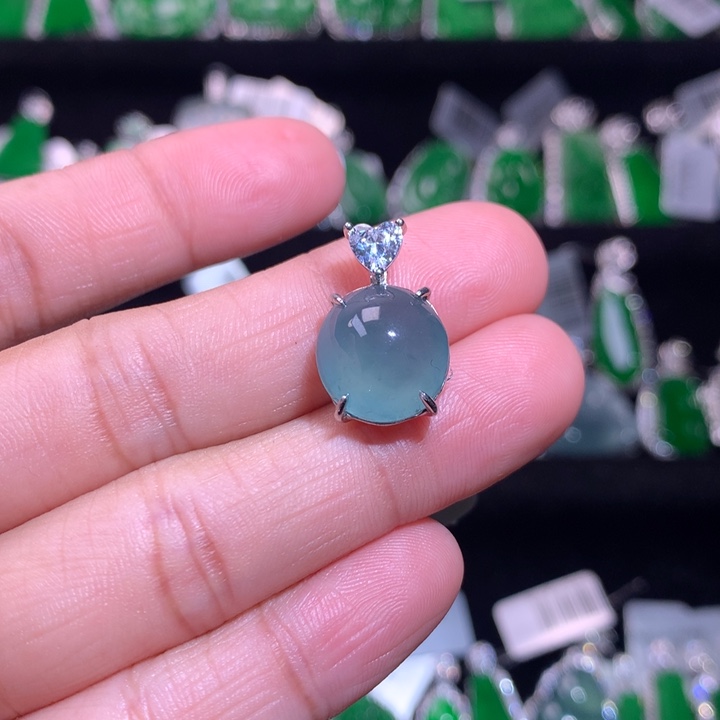 【闪购商品】颈饰银S925镶嵌翡翠