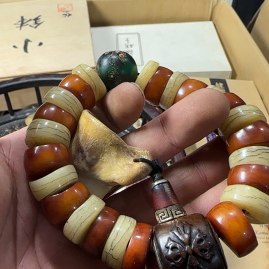 桃****遥如图所示所拍即所得