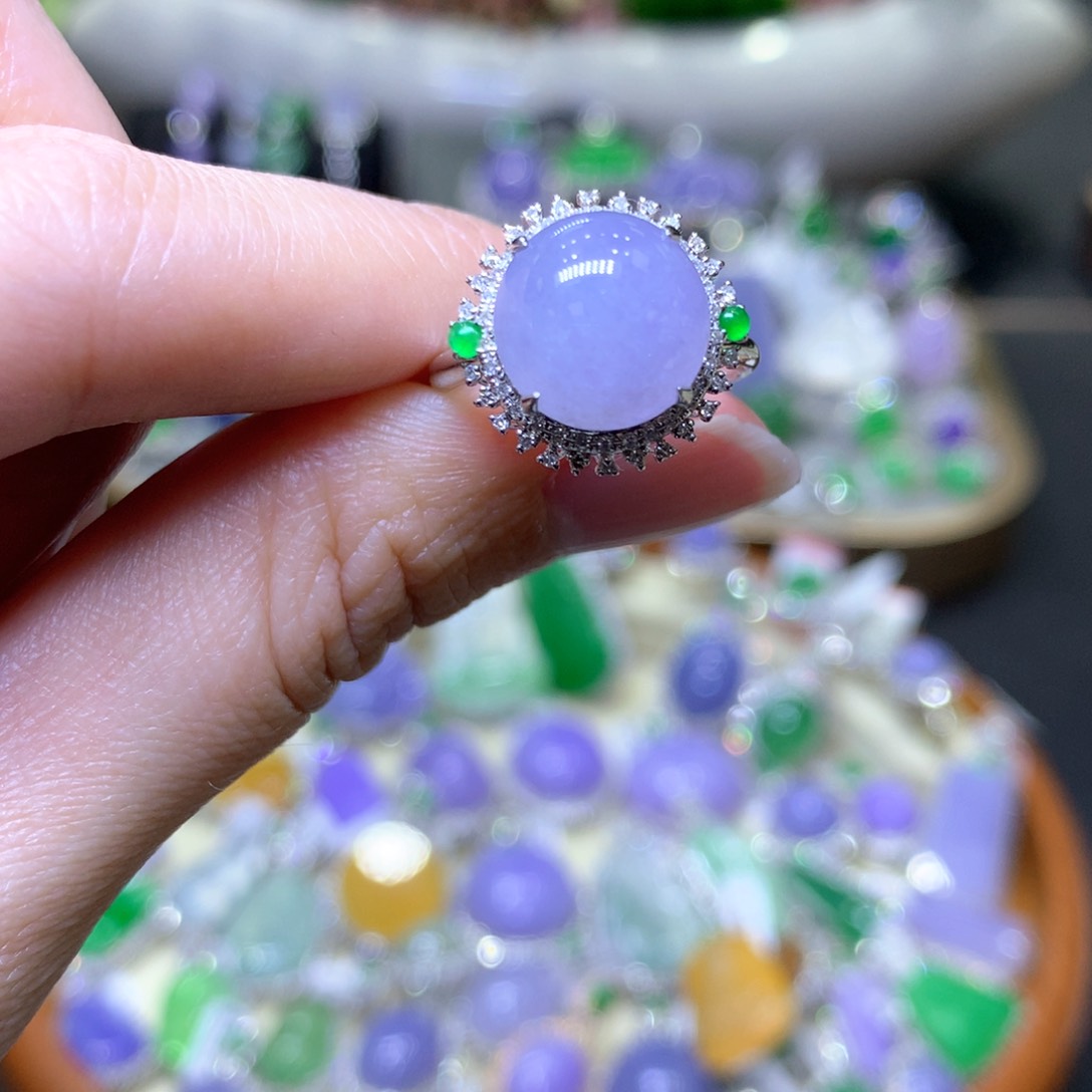 【闪购商品】翡翠颈饰18K金镶嵌翡翠吊坠项链