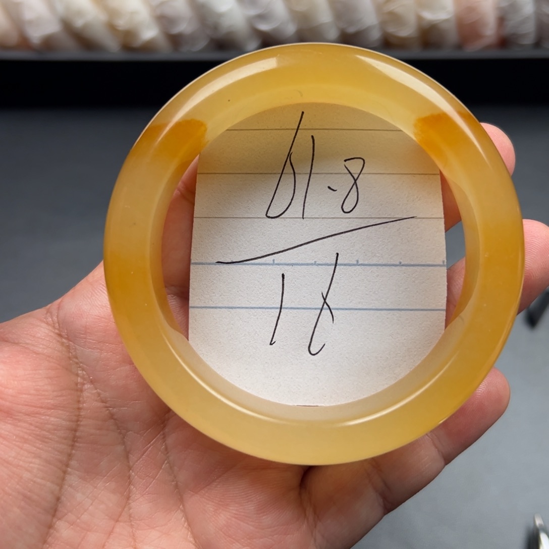 石英质玉（黄龙玉）手镯未镶嵌16