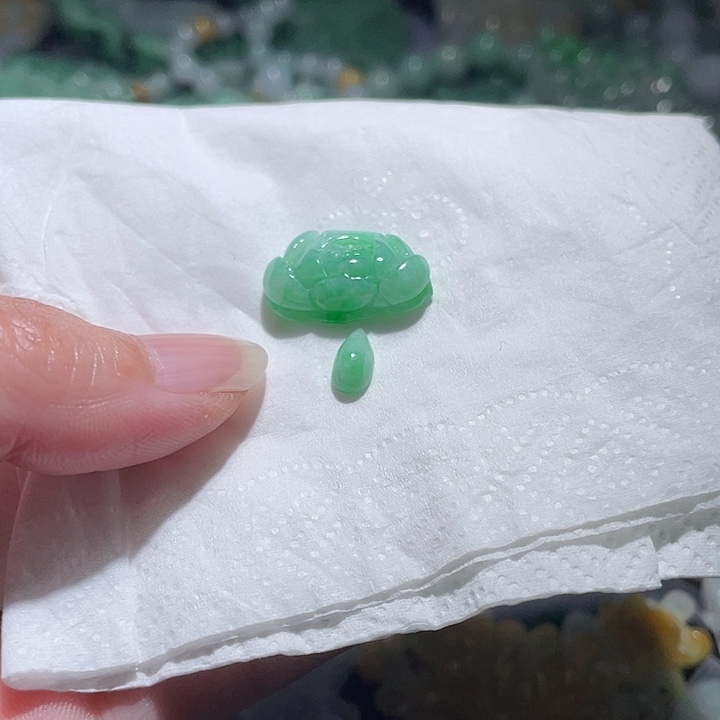 颈饰未镶嵌翡翠天