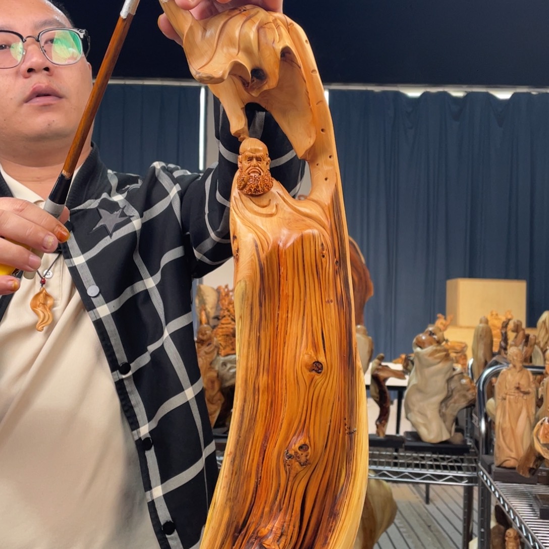 柏木（崖柏）随型摆件