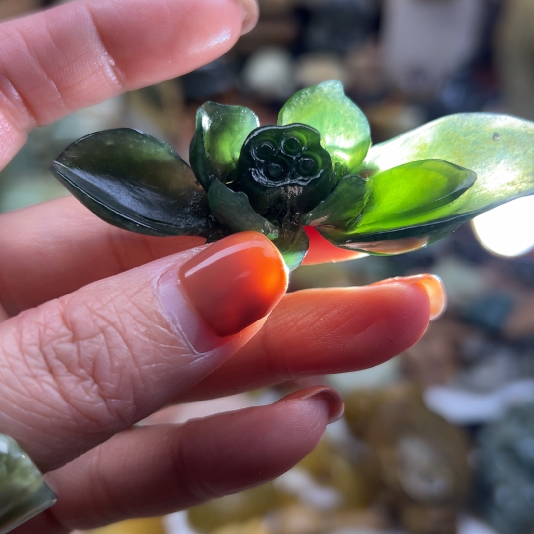 岫玉未镶嵌颈饰岫玉501莲花