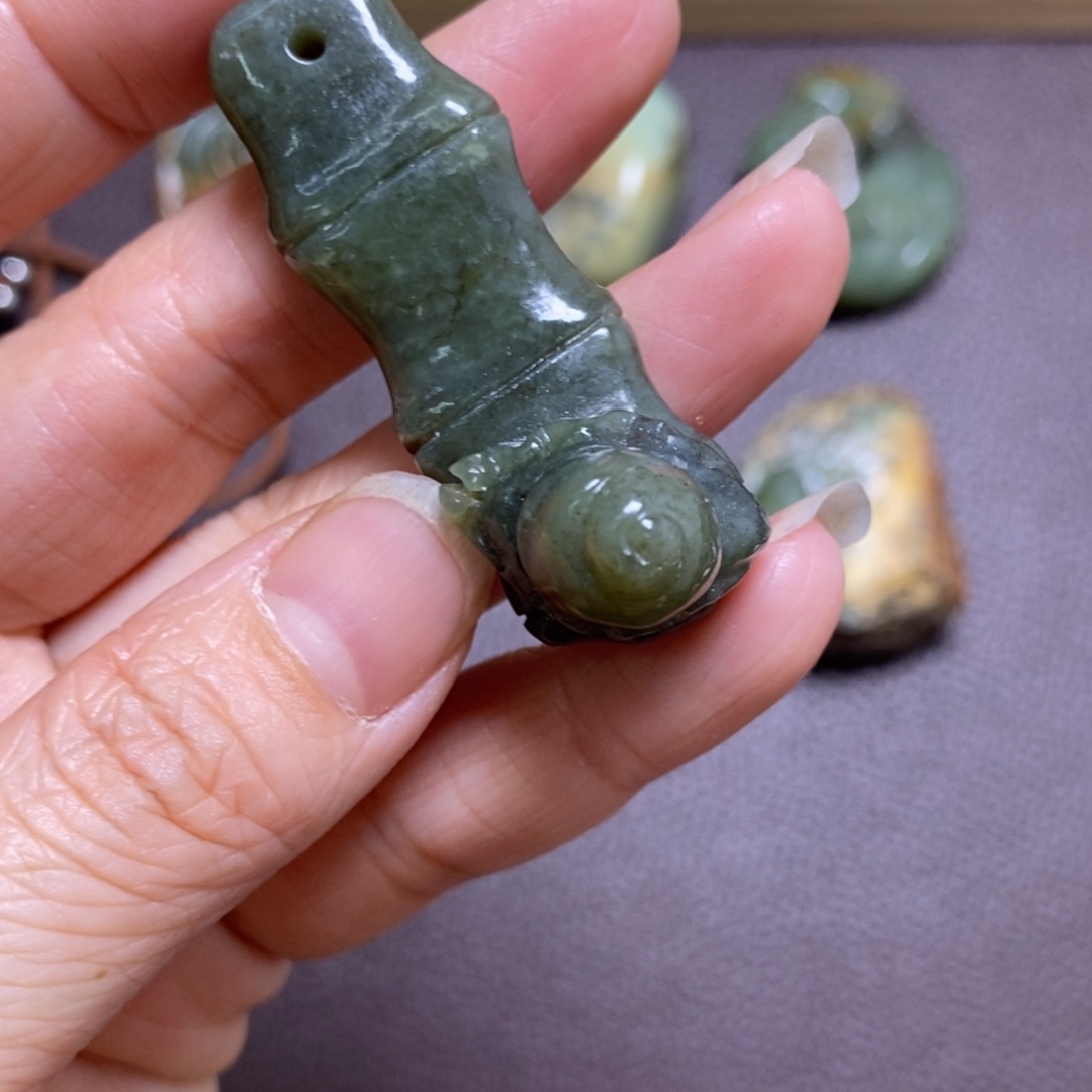 岫岩河磨玉（透闪石质玉）无未镶嵌