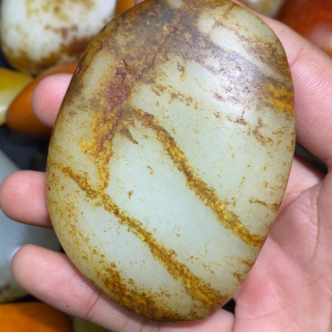 和田玉未镶嵌珠宝奇石