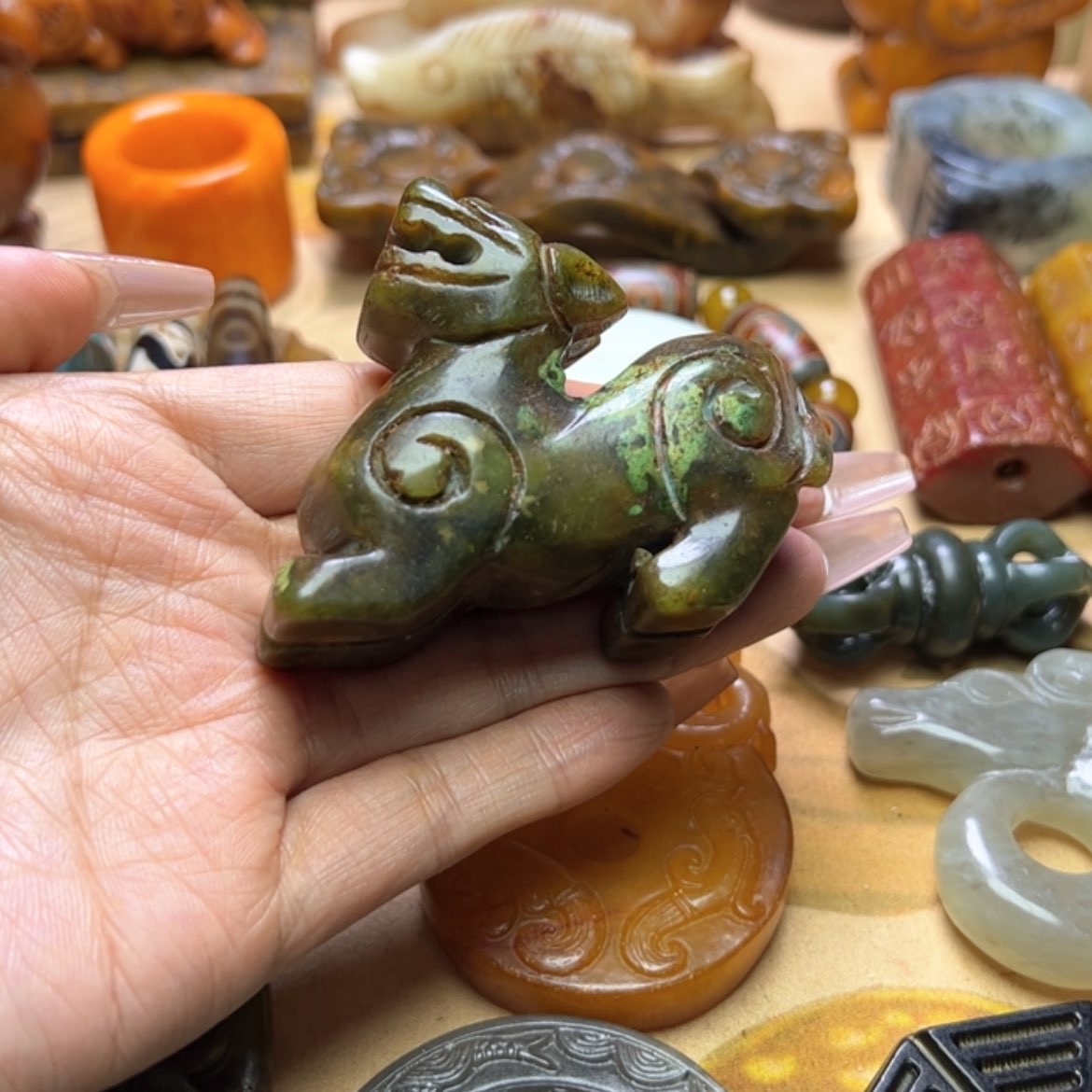 【闪购商品】蛇纹石玉颈饰未镶嵌