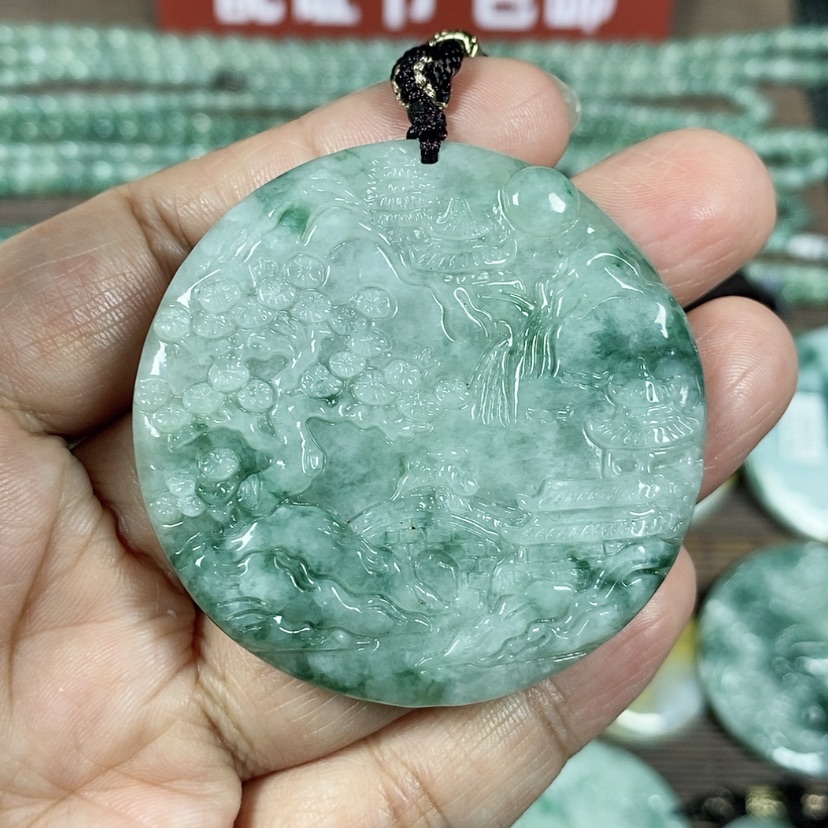 【闪购商品】翡翠颈饰未镶嵌玉吊坠翡翠玉圆形山水牌