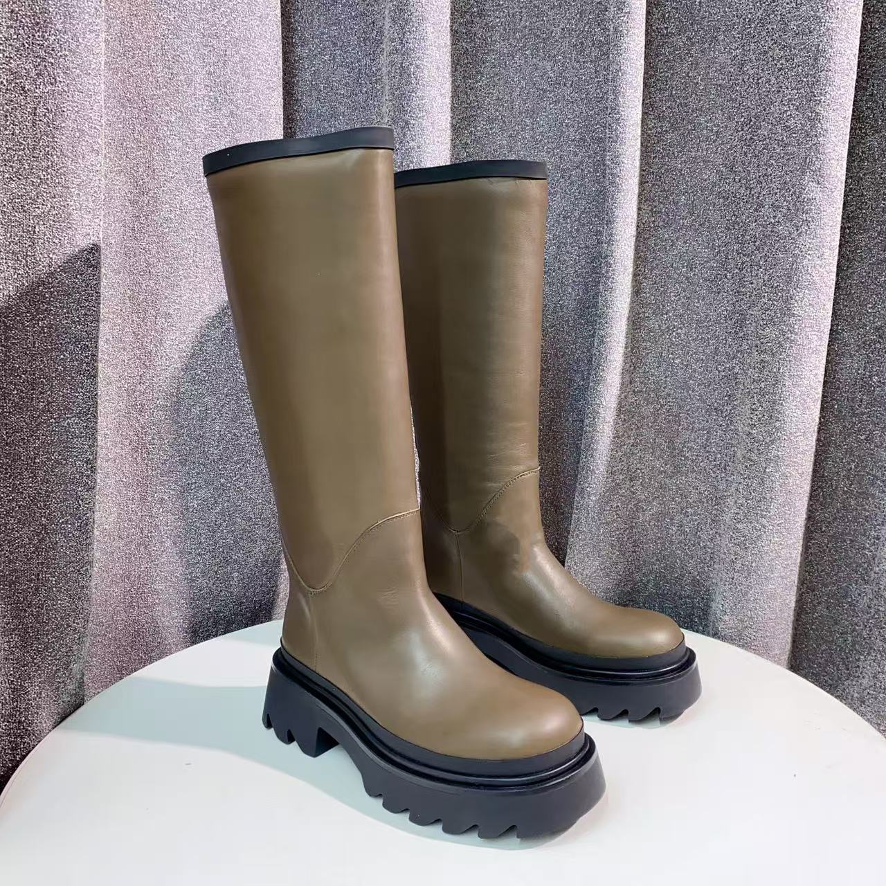 【表弟严选】C2009  卡其色 时尚气质粗跟圆头长靴骑士靴子 