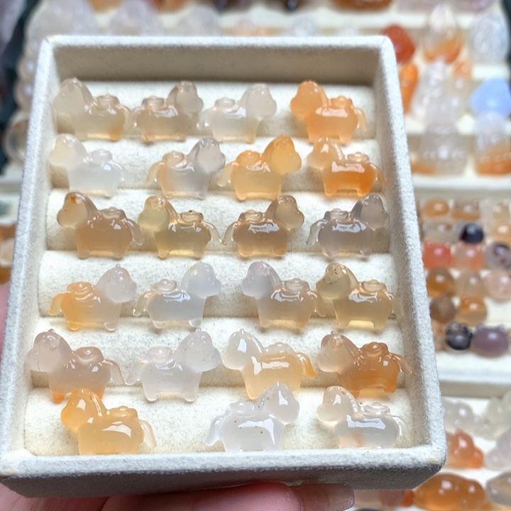 玛瑙/玉髓未镶嵌玛瑙飞马