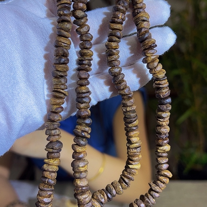 沉香碎屑沉香九九沉包壳双圈多样发一绿棋