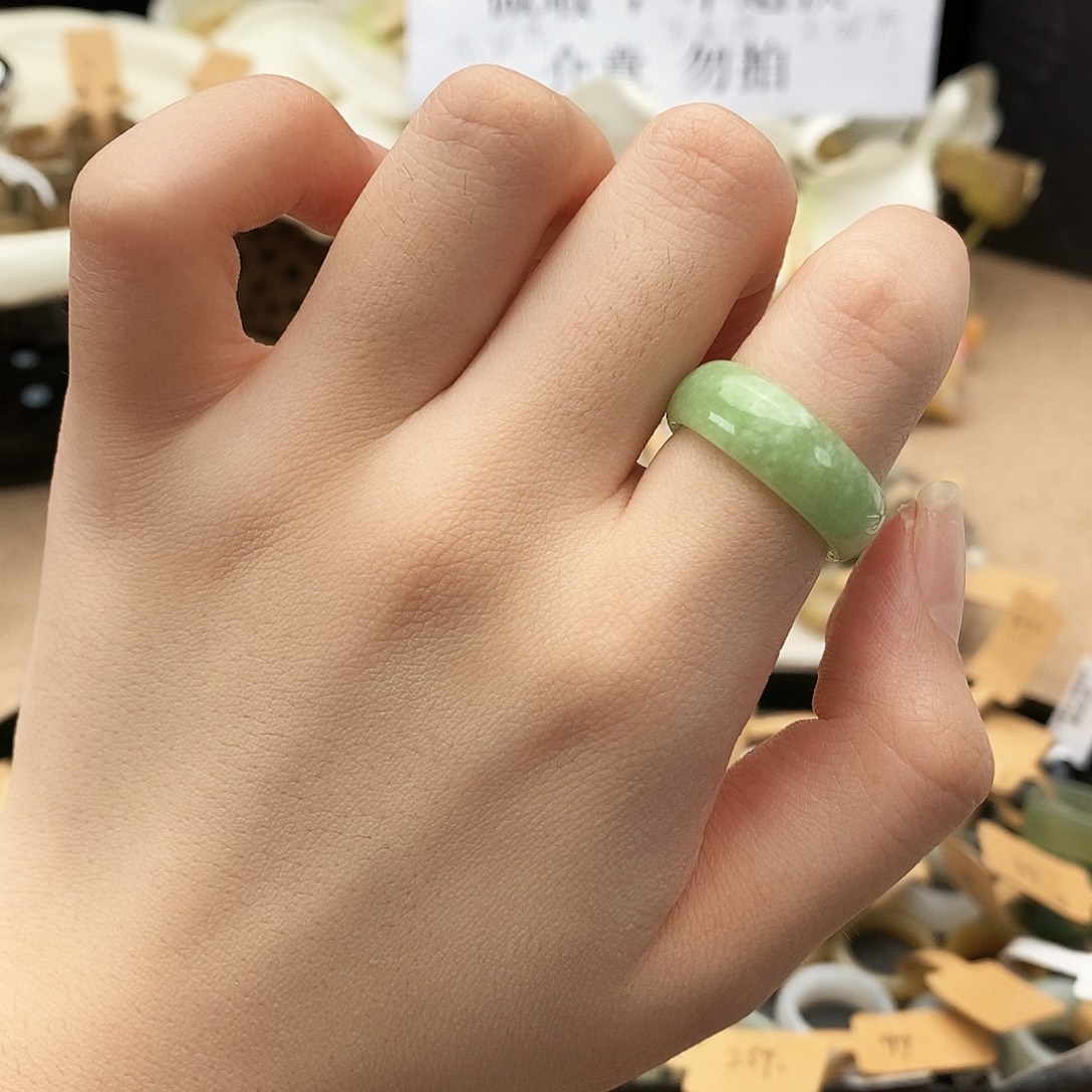 和田玉（糖玉）戒指未镶嵌x5翠青17.6不退换