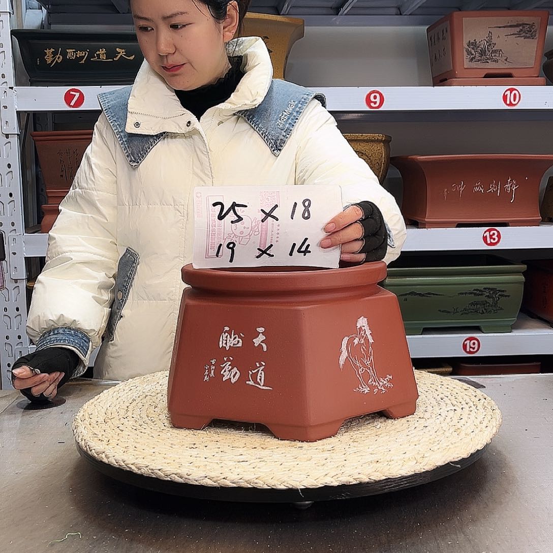 紫砂花盆紫砂花盆