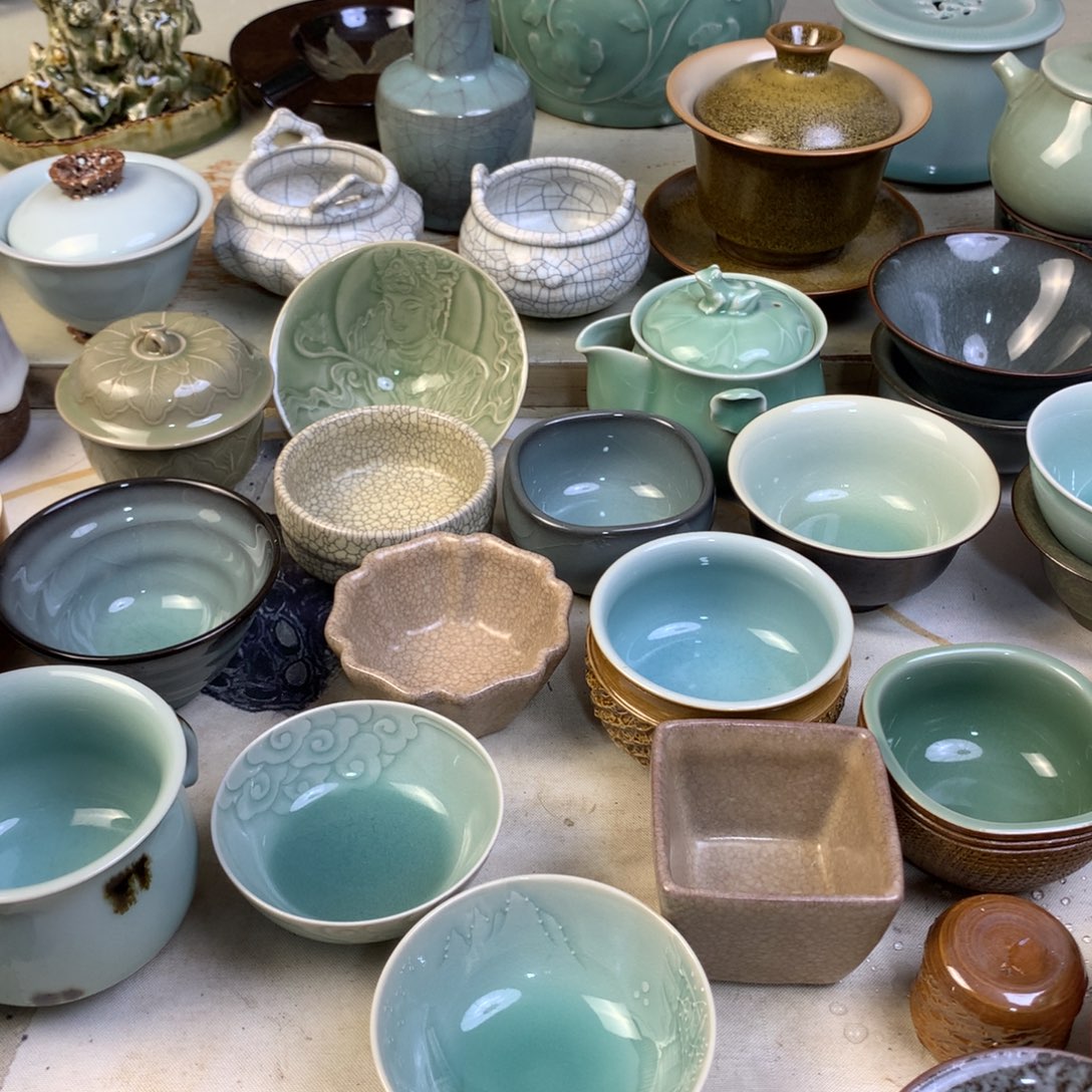 杯江***雨龙泉青瓷龙泉路上