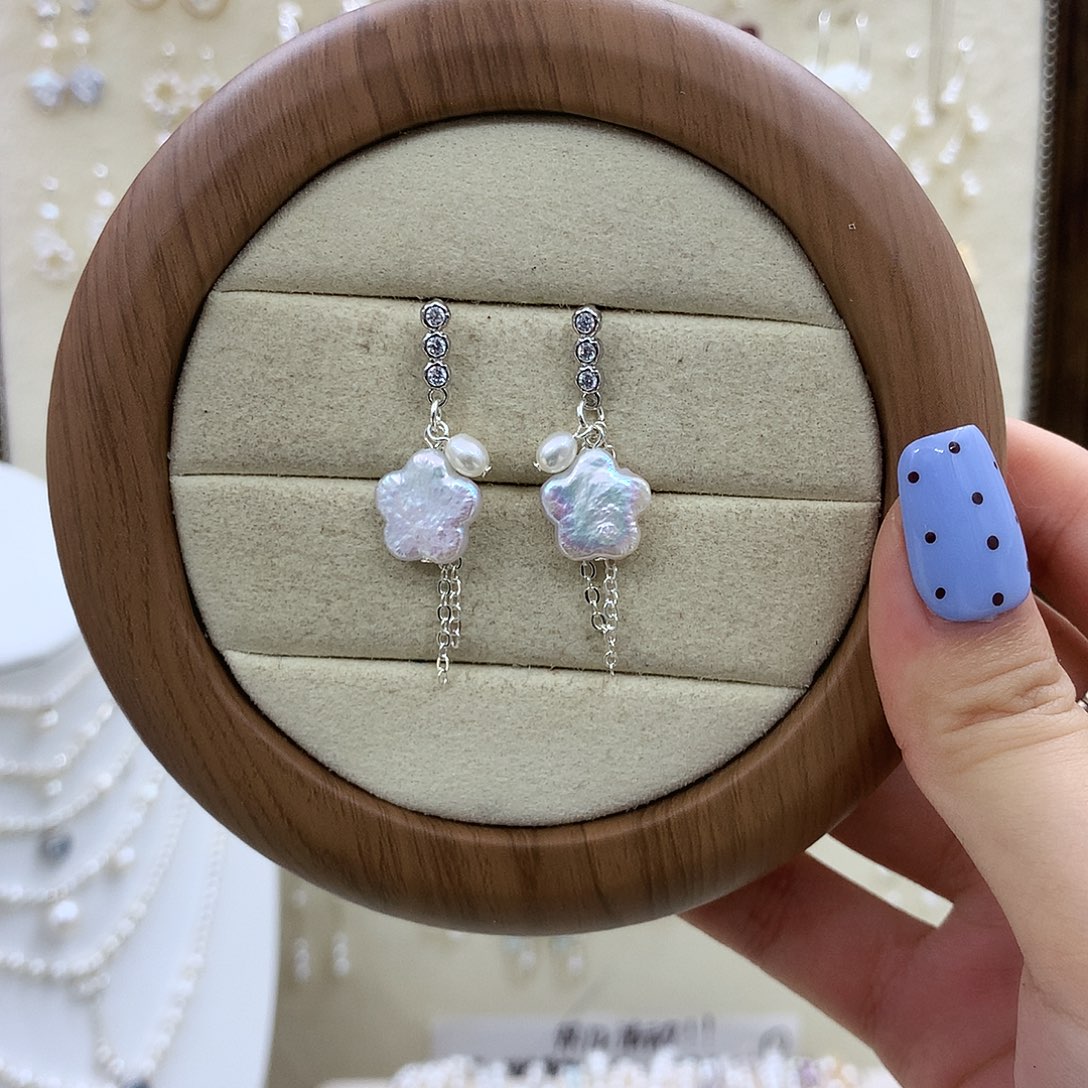 银S925镶嵌耳饰淡水珍珠