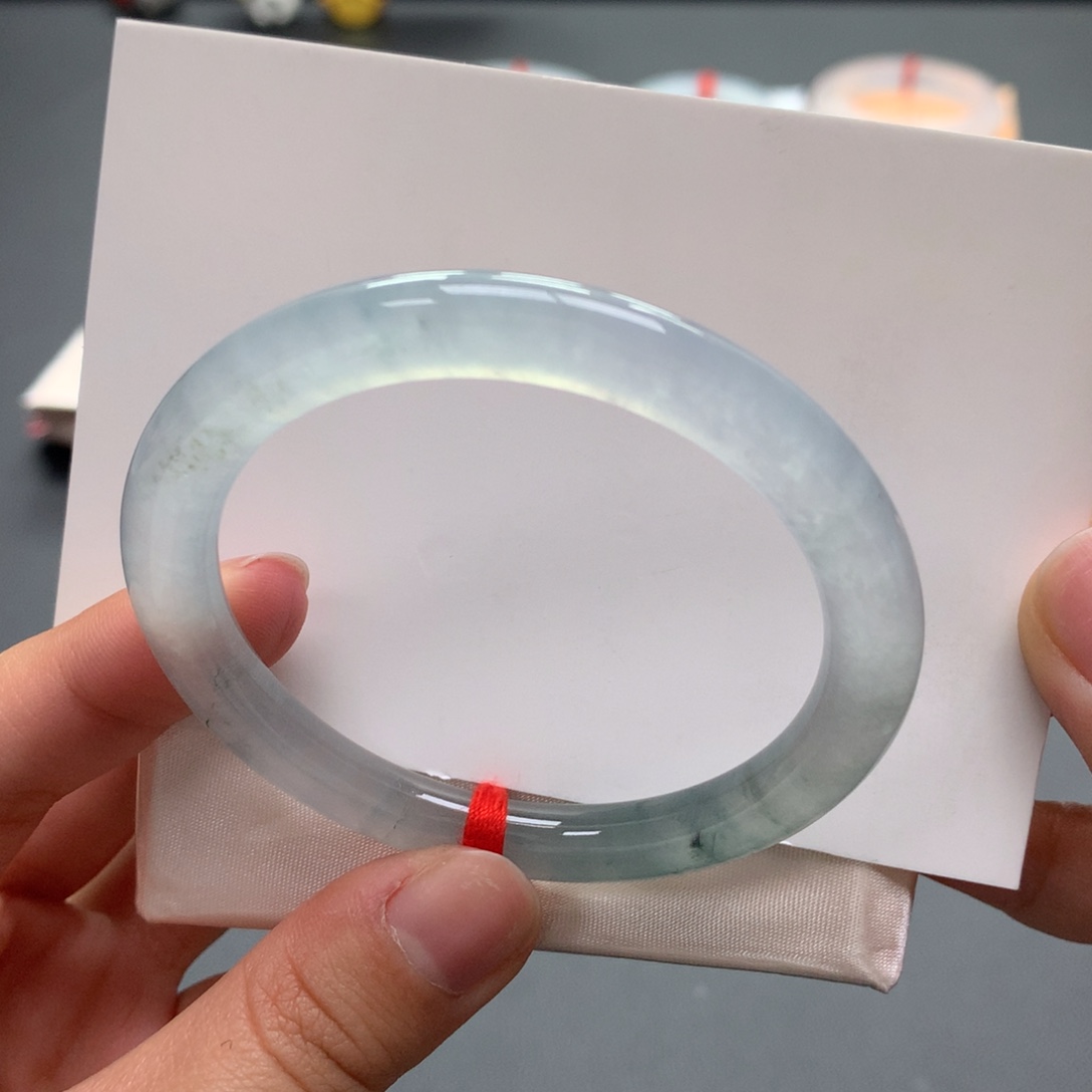 翡翠未镶嵌手镯3号52+圆条高冰瑕疵漏