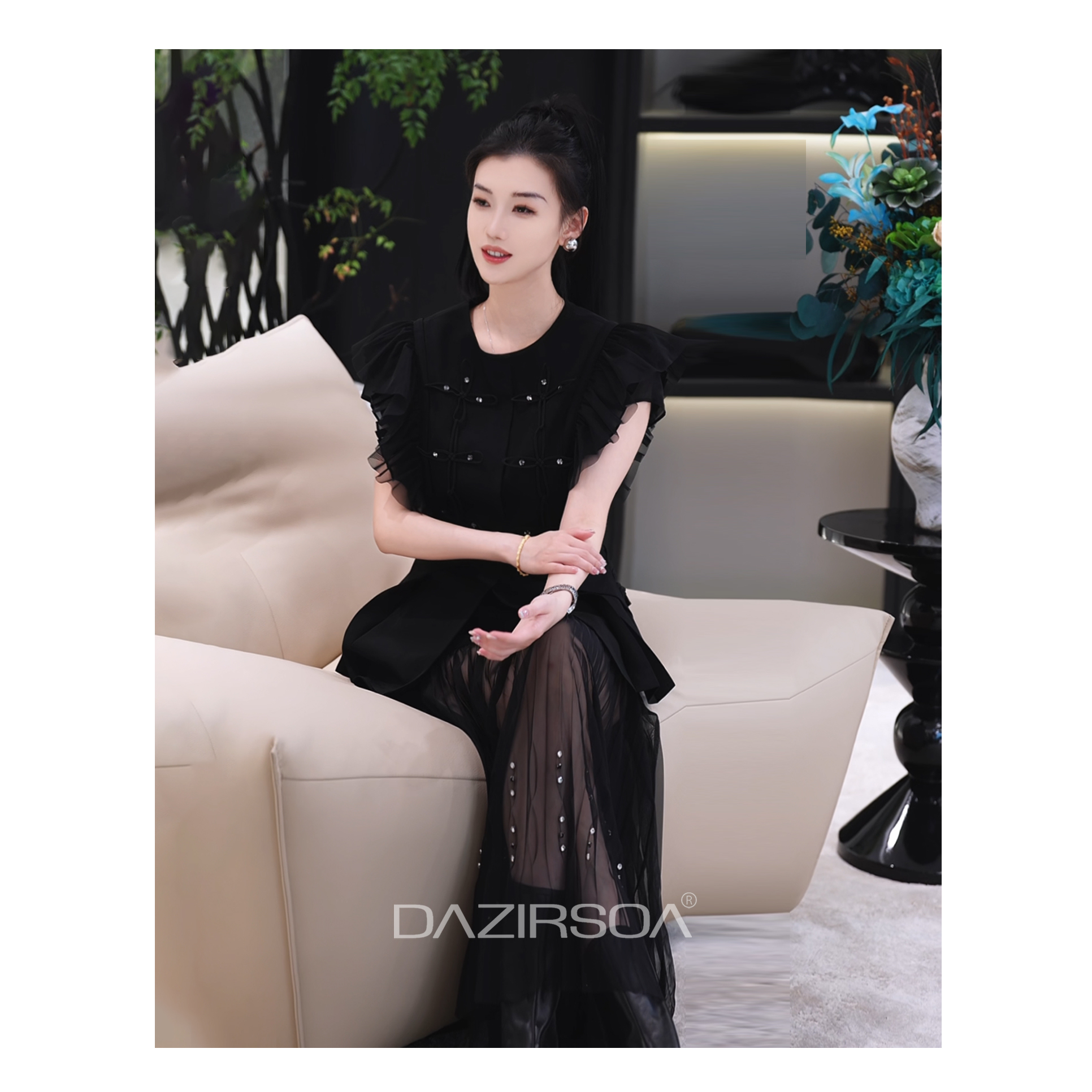 “云中客”时尚百搭拼接立体盘扣个性新中式马甲 Y680