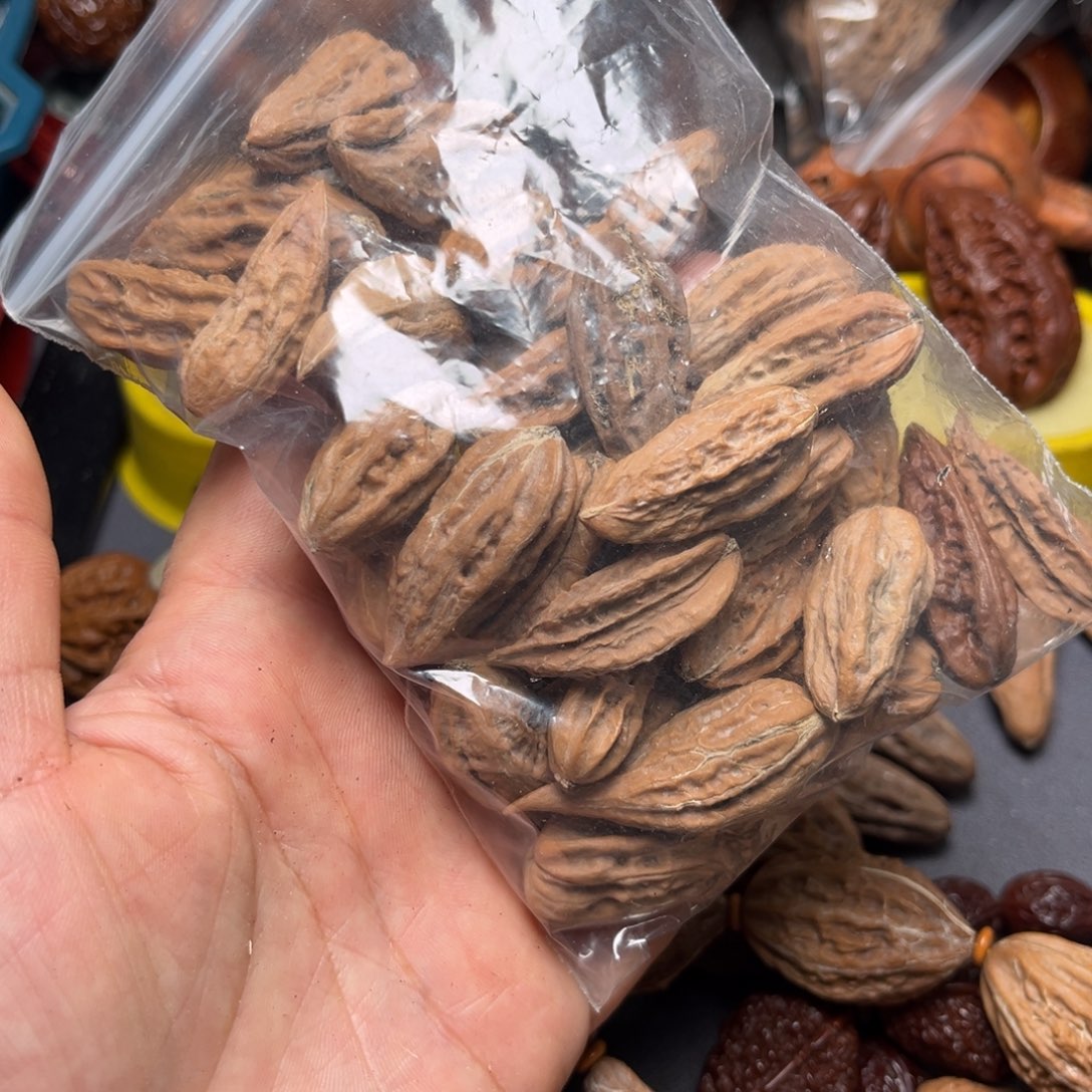 手串文玩核桃瑕疵103。35粒