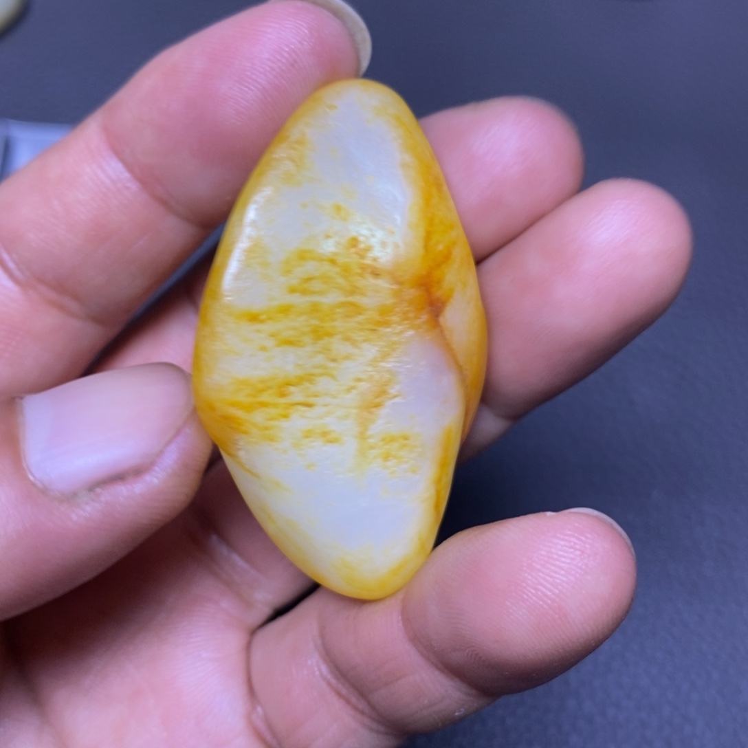 和田玉（糖玉）未镶嵌挂件