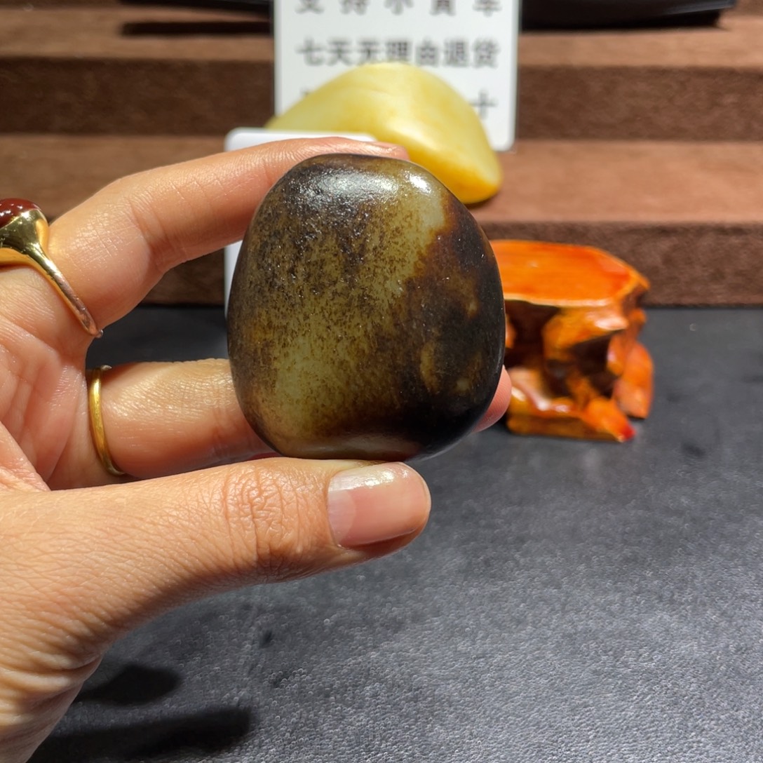 和田玉（糖玉）未镶嵌挂件
